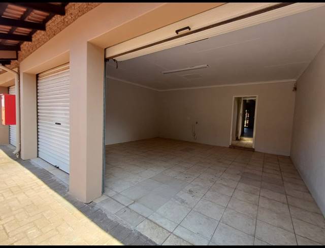 3 BEDROOM DUPLEX RENTED IN KENLEAF
